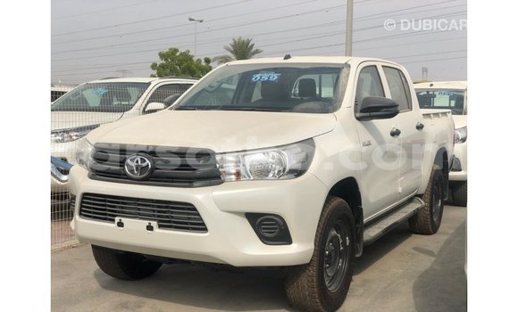 Acheter Import Voiture Toyota Hilux Blanc à Import - Dubai, Maseru Acheter Import Voiture Toyota Hilux Blanc à Import - Dubai, Maseru