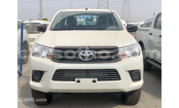 Acheter Import Voiture Toyota Hilux Blanc à Import - Dubai, Maseru Acheter Import Voiture Toyota Hilux Blanc à Import - Dubai, Maseru
