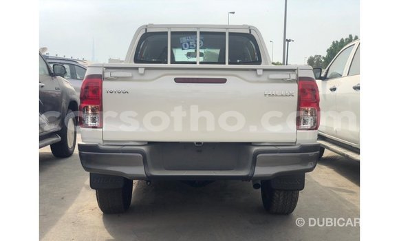 Acheter Import Voiture Toyota Hilux Blanc à Import - Dubai, Maseru Acheter Import Voiture Toyota Hilux Blanc à Import - Dubai, Maseru