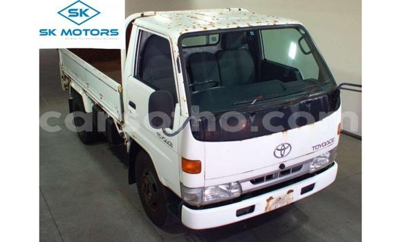 Acheter Import Voiture Toyota Dyna Blanc à Import - Dubai, Maseru Acheter Import Voiture Toyota Dyna Blanc à Import - Dubai, Maseru