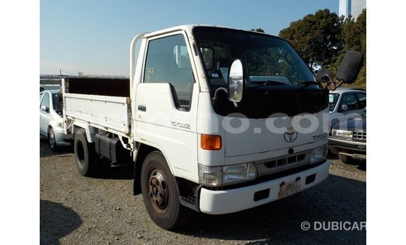 Acheter Import Voiture Toyota Dyna Blanc à Import - Dubai, Maseru Acheter Import Voiture Toyota Dyna Blanc à Import - Dubai, Maseru