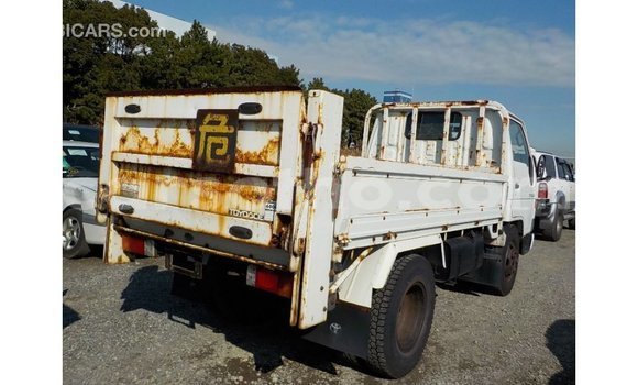 Acheter Import Voiture Toyota Dyna Blanc à Import - Dubai, Maseru Acheter Import Voiture Toyota Dyna Blanc à Import - Dubai, Maseru