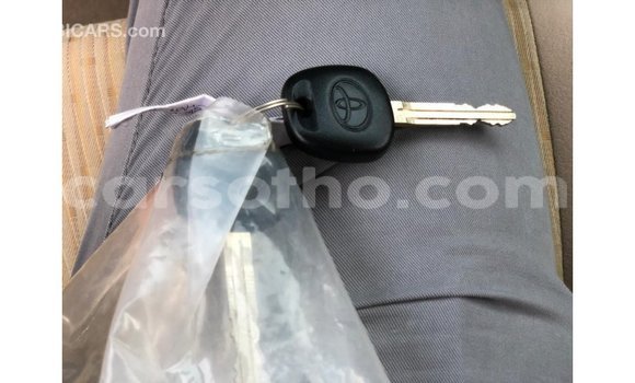 Acheter Import Voiture Toyota Yaris Blanc à Import - Dubai, Maseru Acheter Import Voiture Toyota Yaris Blanc à Import - Dubai, Maseru