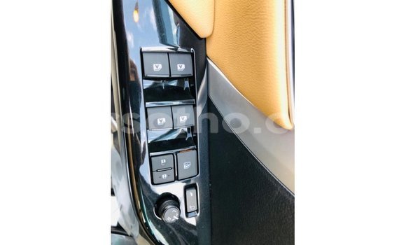 Sayi Imported Toyota Fortuner Black Mota in Import - Dubai a Maseru Sayi Imported Toyota Fortuner Black Mota in Import - Dubai a Maseru