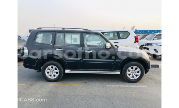 Sayi Imported Mitsubishi Pajero Black Mota in Import - Dubai a Maseru Sayi Imported Mitsubishi Pajero Black Mota in Import - Dubai a Maseru