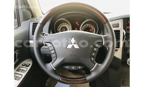 Sayi Imported Mitsubishi Pajero Black Mota in Import - Dubai a Maseru Sayi Imported Mitsubishi Pajero Black Mota in Import - Dubai a Maseru
