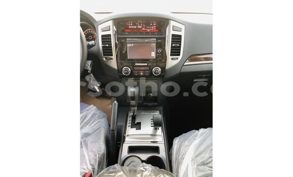 Sayi Imported Mitsubishi Pajero Black Mota in Import - Dubai a Maseru Sayi Imported Mitsubishi Pajero Black Mota in Import - Dubai a Maseru