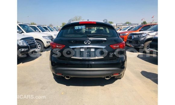 Sayi Imported Infiniti Q Black Mota in Import - Dubai a Maseru Sayi Imported Infiniti Q Black Mota in Import - Dubai a Maseru