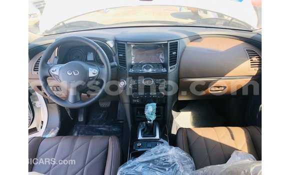 Sayi Imported Infiniti Q Black Mota in Import - Dubai a Maseru Sayi Imported Infiniti Q Black Mota in Import - Dubai a Maseru