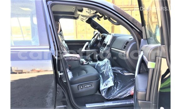 اشتري Imported Toyota Land Cruiser Black سيارة في Import - Dubai في Maseru اشتري Imported Toyota Land Cruiser Black سيارة في Import - Dubai في Maseru