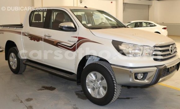 اشتري Imported Toyota Hilux White سيارة في Import - Dubai في Maseru اشتري Imported Toyota Hilux White سيارة في Import - Dubai في Maseru