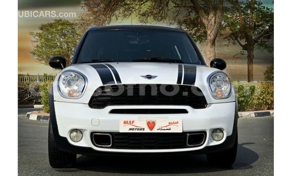 Sayi Imported Mini Cooper White Mota in Import - Dubai a Maseru Sayi Imported Mini Cooper White Mota in Import - Dubai a Maseru