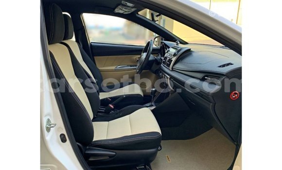 Sayi Imported Toyota Yaris White Mota in Import - Dubai a Maseru Sayi Imported Toyota Yaris White Mota in Import - Dubai a Maseru