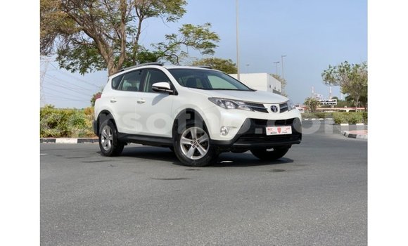 Sayi Imported Toyota 4Runner White Mota in Import - Dubai a Maseru Sayi Imported Toyota 4Runner White Mota in Import - Dubai a Maseru