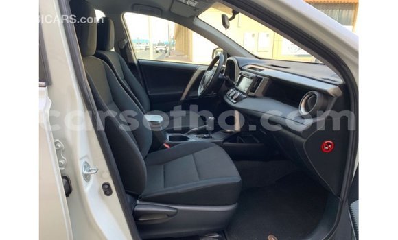 Sayi Imported Toyota 4Runner White Mota in Import - Dubai a Maseru Sayi Imported Toyota 4Runner White Mota in Import - Dubai a Maseru