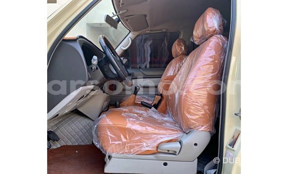 Sayi Imported Nissan Patrol Beige Mota in Import - Dubai a Maseru Sayi Imported Nissan Patrol Beige Mota in Import - Dubai a Maseru