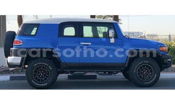 Sayi Imported Toyota FJ Cruiser Blue Mota in Import - Dubai a Maseru Sayi Imported Toyota FJ Cruiser Blue Mota in Import - Dubai a Maseru