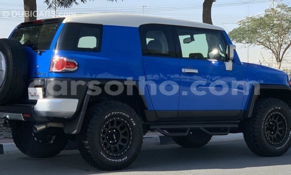 Sayi Imported Toyota FJ Cruiser Blue Mota in Import - Dubai a Maseru Sayi Imported Toyota FJ Cruiser Blue Mota in Import - Dubai a Maseru