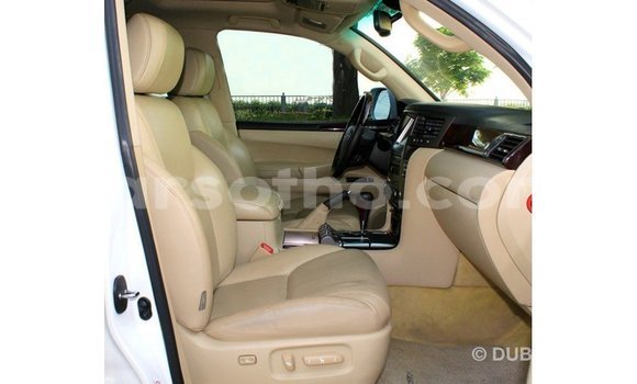 Sayi Imported Lexus LX White Mota in Import - Dubai a Maseru Sayi Imported Lexus LX White Mota in Import - Dubai a Maseru