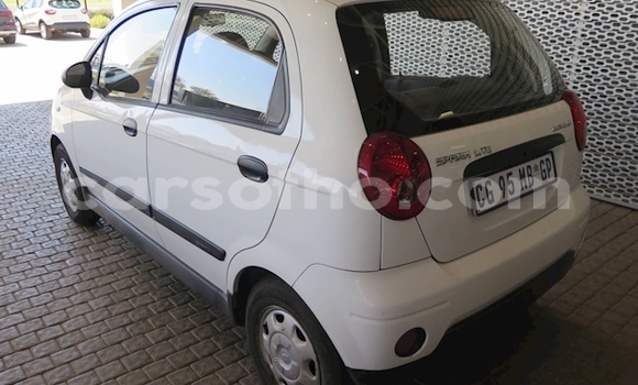 Acheter Occasion Voiture Chevrolet Spark Blanc à Butha Buthe, Butha-Buthe Acheter Occasion Voiture Chevrolet Spark Blanc à Butha Buthe, Butha-Buthe