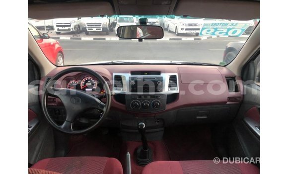 Acheter Import Voiture Toyota Hilux Blanc à Import - Dubai, Maseru Acheter Import Voiture Toyota Hilux Blanc à Import - Dubai, Maseru