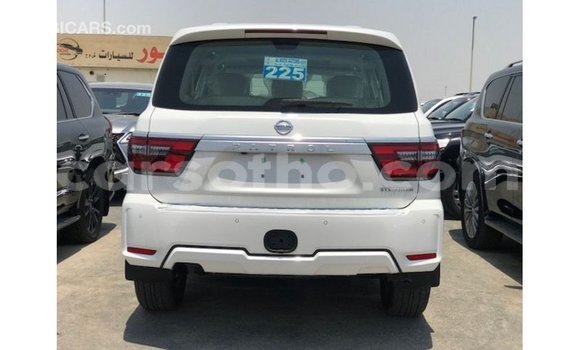 Sayi Imported Nissan Patrol White Mota in Import - Dubai a Maseru Sayi Imported Nissan Patrol White Mota in Import - Dubai a Maseru