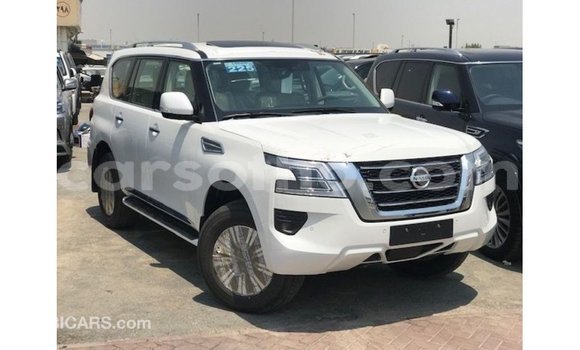 Sayi Imported Nissan Patrol White Mota in Import - Dubai a Maseru Sayi Imported Nissan Patrol White Mota in Import - Dubai a Maseru