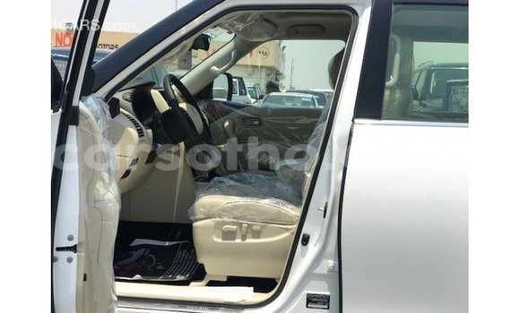 Sayi Imported Nissan Patrol White Mota in Import - Dubai a Maseru Sayi Imported Nissan Patrol White Mota in Import - Dubai a Maseru