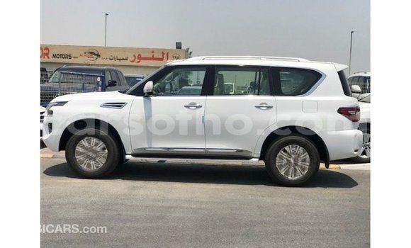 Sayi Imported Nissan Patrol White Mota in Import - Dubai a Maseru Sayi Imported Nissan Patrol White Mota in Import - Dubai a Maseru