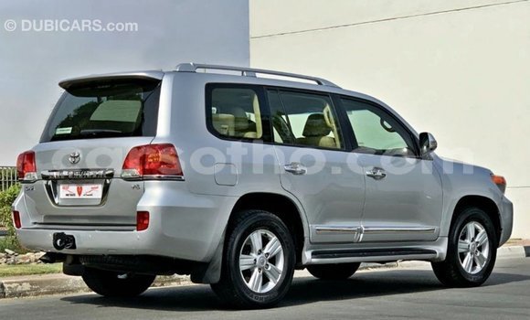Sayi Imported Toyota Land Cruiser Other Mota in Import - Dubai a Maseru Sayi Imported Toyota Land Cruiser Other Mota in Import - Dubai a Maseru