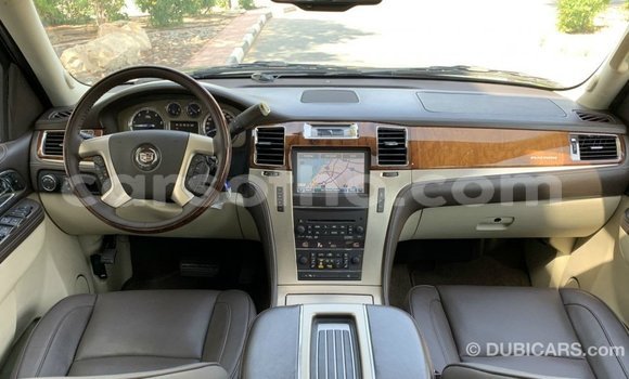 Sayi Imported Cadillac Escalade Black Mota in Import - Dubai a Maseru Sayi Imported Cadillac Escalade Black Mota in Import - Dubai a Maseru