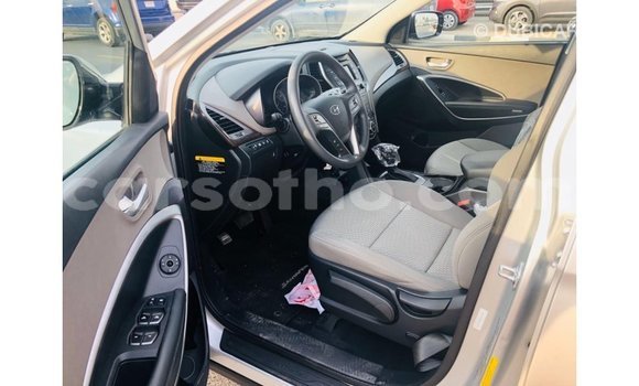 Sayi Imported Hyundai Santa Fe Other Mota in Import - Dubai a Maseru Sayi Imported Hyundai Santa Fe Other Mota in Import - Dubai a Maseru
