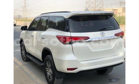 اشتري Imported Toyota Fortuner White سيارة في Import - Dubai في Maseru اشتري Imported Toyota Fortuner White سيارة في Import - Dubai في Maseru