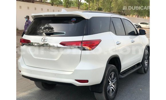 اشتري Imported Toyota Fortuner White سيارة في Import - Dubai في Maseru اشتري Imported Toyota Fortuner White سيارة في Import - Dubai في Maseru