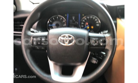 اشتري Imported Toyota Fortuner White سيارة في Import - Dubai في Maseru اشتري Imported Toyota Fortuner White سيارة في Import - Dubai في Maseru