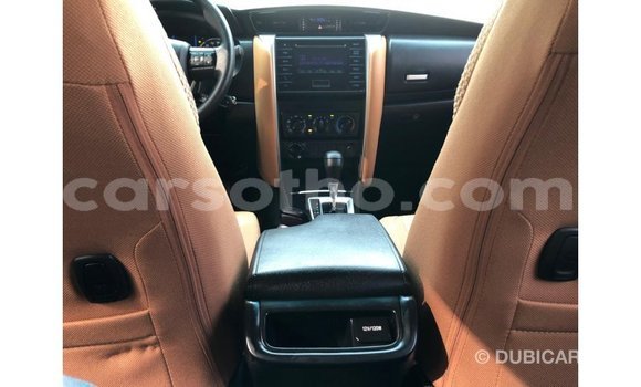اشتري Imported Toyota Fortuner White سيارة في Import - Dubai في Maseru اشتري Imported Toyota Fortuner White سيارة في Import - Dubai في Maseru