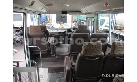 اشتري Imported Toyota Coaster White سيارة في Import - Dubai في Maseru اشتري Imported Toyota Coaster White سيارة في Import - Dubai في Maseru