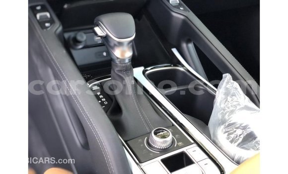 Buy Import Kia Carens White Car in Import - Dubai in Maseru Buy Import Kia Carens White Car in Import - Dubai in Maseru