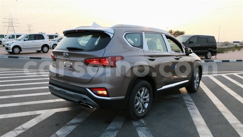 Big with watermark hyundai santa fe maseru import dubai 19377