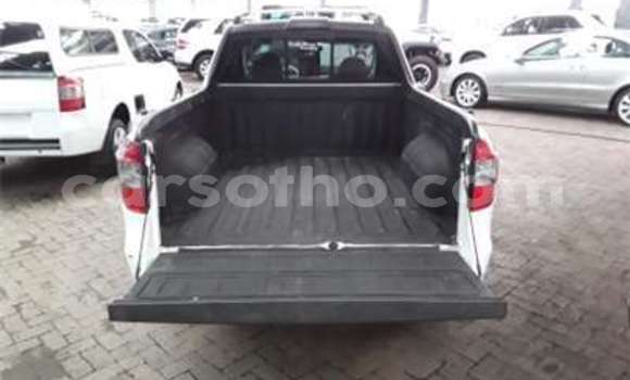 Acheter Occasion Voiture Chevrolet Corsa Blanc à Maseru, Maseru Acheter Occasion Voiture Chevrolet Corsa Blanc à Maseru, Maseru