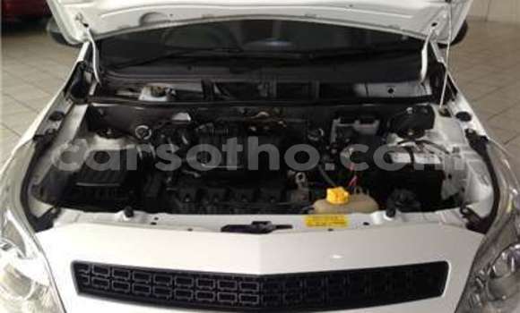 Acheter Occasion Voiture Chevrolet Corsa Blanc à Maseru, Maseru Acheter Occasion Voiture Chevrolet Corsa Blanc à Maseru, Maseru