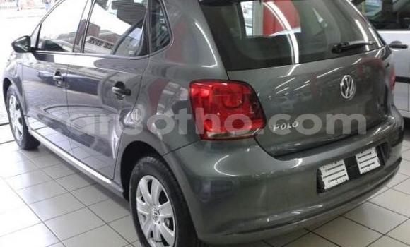 Sayi Na hannu Volkswagen Polo Silver Mota in Thaba–Tseka a Mafeteng Sayi Na hannu Volkswagen Polo Silver Mota in Thaba–Tseka a Mafeteng