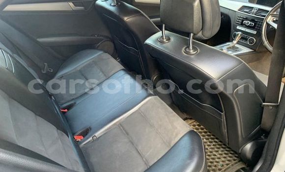 Buy Used Mercedes-Benz C–Class Silver Car in Butha Buthe in Butha-Buthe Buy Used Mercedes-Benz C–Class Silver Car in Butha Buthe in Butha-Buthe