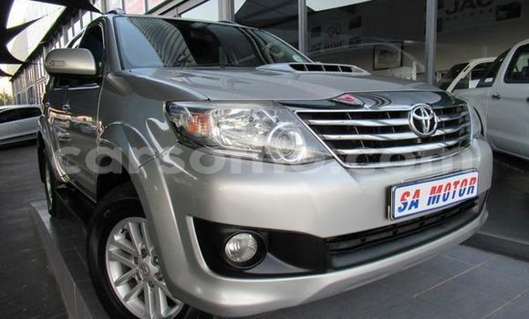 Buy Used Toyota Fortuner Silver Car in Butha Buthe in Butha-Buthe Buy Used Toyota Fortuner Silver Car in Butha Buthe in Butha-Buthe