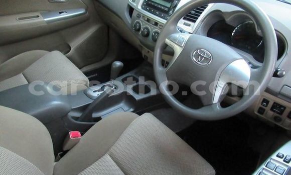 Buy Used Toyota Fortuner Silver Car in Butha Buthe in Butha-Buthe Buy Used Toyota Fortuner Silver Car in Butha Buthe in Butha-Buthe