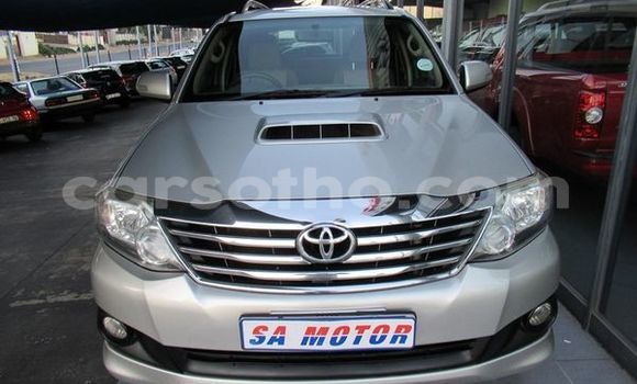 Buy Used Toyota Fortuner Silver Car in Butha Buthe in Butha-Buthe Buy Used Toyota Fortuner Silver Car in Butha Buthe in Butha-Buthe
