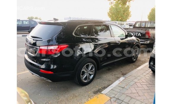 Sayi Imported Hyundai Santa Fe Black Mota in Import - Dubai a Maseru Sayi Imported Hyundai Santa Fe Black Mota in Import - Dubai a Maseru