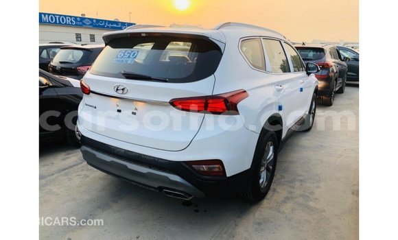Acheter Import Voiture Hyundai Santa Fe Blanc à Import - Dubai, Maseru Acheter Import Voiture Hyundai Santa Fe Blanc à Import - Dubai, Maseru