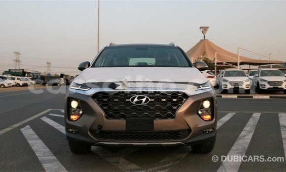 Sayi Imported Hyundai Santa Fe Brown Mota in Import - Dubai a Maseru Sayi Imported Hyundai Santa Fe Brown Mota in Import - Dubai a Maseru