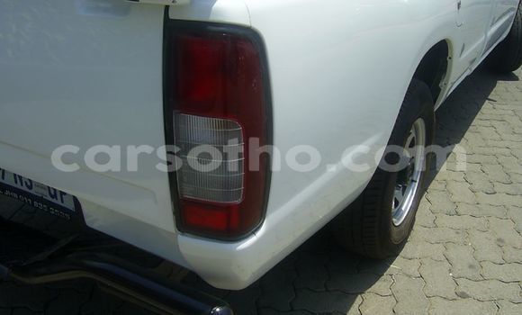 اشتري مستعمل Nissan NP 300 White سيارة في Maseru في Maseru اشتري مستعمل Nissan NP 300 White سيارة في Maseru في Maseru
